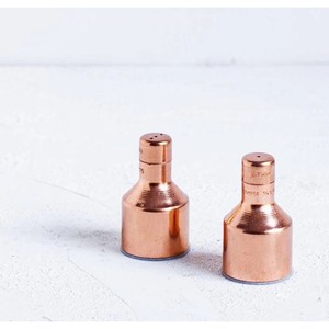 Nuevo Juego de Saleros y Pimenteros de Latón, Herramientas Duraderas para Hierbas y Especias, a Prueba de Fugas, Aptos para Lavavajillas - Product Image 1