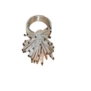 Anillos de Servilleta de Cristal de Alta Calidad con Elegantes Accesorios de Mesa Hechos a Mano para Hoteles, Restaurantes y Servicios de Catering, Precio de Exportación - Product Image 1