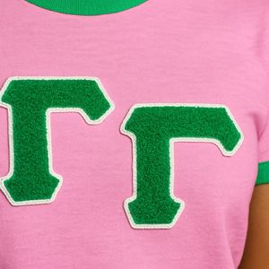 เพิ่มโลโก้พิเศษตามสั่งของคุณลงบนเสื้อยืดสีชมพูพิมพ์ลาย Greek Life โลโก้แบบกำหนดเอง เสื้อยืดชมรมนักเรียน ฤดูร้อน เป็นมิตรกับสิ่งแวดล้อม ผ้าฝ้าย 100% - Product Image 5