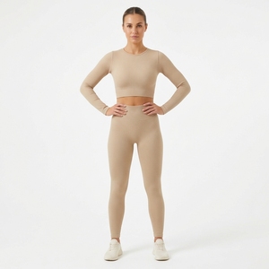 Ensemble de yoga pour femmes, haut court côtelé beige à manches longues, leggings taille haute, ensemble de vêtements de sport pour la gym et le fitness - Product Image 2