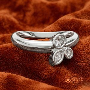 Anillo de Compromiso de Moissanita Maed Jewels, Corte Marquesa, Engaste de Racimo, Plata de Ley 925, Chapado en Oro Rosa/Oro/Plata, Regalo de Lujo - Product Image 4