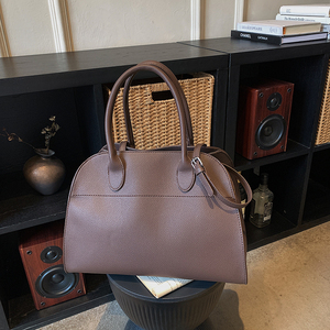 Sac Boston Classique pour Femme en Cuir Véritable avec Poignée Supérieure, Fermeture à Rabat, Bandoulière Amovible, Texture Saffiano, Sac Fourre-Tout Noir - Product Image 3