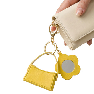 Porte-clés miroir en cuir PU personnalisé multicolore avec mini sac et sangle pour accessoires de mode pour filles - Product Image 6
