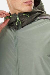 Wholesale OEM Custom <b>Men's</b> Windbreaker Jacket And <b>Shorts</b> Sets Breathable <b>Lightweight</b> Outdoor Training & Gym Workout Set For <b>Men</b> - Product Image 5