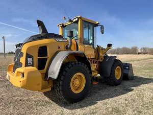 Chargeuse sur pneus Volvo L70H avec moteur diesel Perkins, hydraulique HYDAC et commande PLC, capacité de la benne 4.00-12.20 m³ - Product Image 3