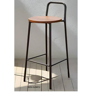 Tabouret de bar industriel en métal avec assise ronde en bois - Product Image 3