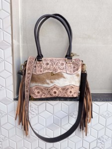 Bolso de hombro de cuero genuino hecho a mano, estilo bohemio gitano, con flecos y adornos hechos a mano, de piel de vaca, estilo western, para mujer. Última llegada. - Product Image 1