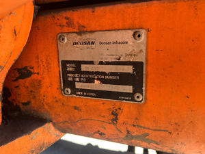 Excavadora de cadenas DX480LC de 2007 para trabajos de construcción pesada y movimiento de tierras - Product Image 3