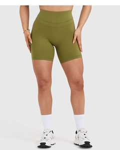 Shorts unis premium marron prune pour femme, taille haute, avec ceinture compressive et tissu anti-transpiration performant - Product Image 1