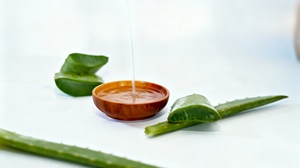 Extrait liquide d'aloe vera biologique premium, transparent, pour la fabrication cosmétique et les applications industrielles polyvalentes - Product Image 3