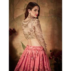 Robe de soirée en organza imprimé numérique Sabyasachi rose ravissant Lehenga Choli avec chemisier - Product Image 3
