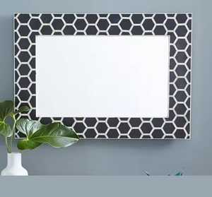 Cadre photo rectangulaire en bois et os à motif chevron, gris et blanc, moderne, décoratif, cadeau, pour exposition de mariage - Product Image 3