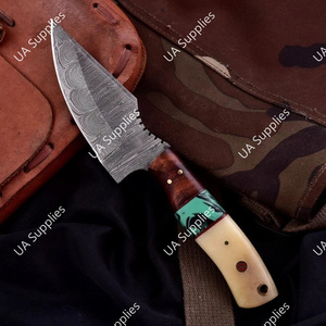 UA Supplies มีดล่าสัตว์และตั้งแคมป์แบบใบมีดคงที่ทรงดรอปพอยต์ ทำจากเหล็กดามัสกัสตีขึ้นรูปด้วยมือ ด้ามจับทำจากกระดูกอูฐ-รองรับ OEM/ODM - Product Image 3