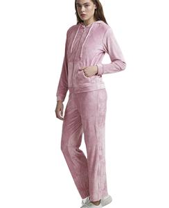 ชุดเซ็ตเสื้อแขนยาวและกางเกงขายาวทรงสปอร์ตสำหรับผู้หญิง รุ่น Luck Panther พร้อมกระเป๋าหน้าเสื้อและกางเกงขายาวทรงจ็อกเกอร์ - Product Image 1