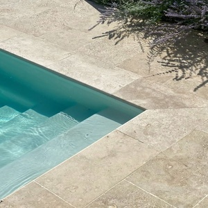 Dalle de pierre en travertin gris argenté naturel, de haute qualité, polie, marbre moderne pour plans de travail, comptoirs, murs et sols - Product Image 1