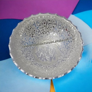 Bol de table en laiton plaqué argent gravé, design créatif, écologique, cadeau de mariage, de déménagement ou de Diwali pour amis - Product Image 3