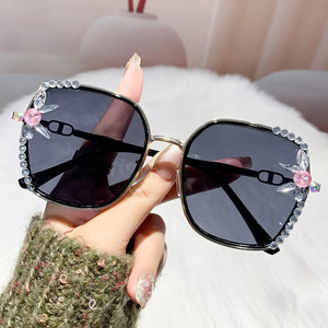 Wholesale High Quality Hot Sale square Stylish Thick <b>Frame</b> Classic Retro UV400 Fashion Diamond Sunglasses for Men for Women - Product Image 3