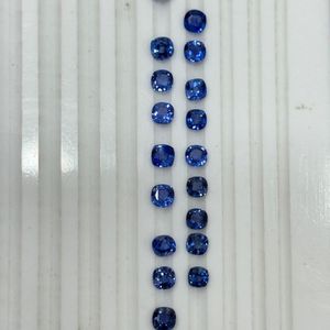 Saphir bleu naturel taille coussin 4 à 5 mm, pierres précieuses calibrées, qualité supérieure, intérieur propre, chauffé, Sri Lanka, grade AAAA - Product Image 1