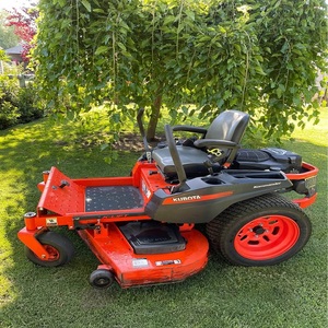 Cortadora de césped Kubota, equipo profesional para cortar césped, diseñado para trabajos de paisajismo de alta productividad - Product Image 1