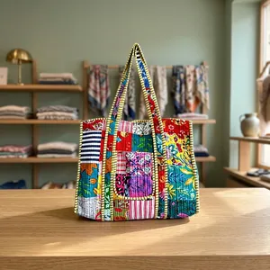 Sac fourre-tout en coton matelassé fait main, motif floral, taille extra large, sac de shopping, poignée longue, 100% écologique - Product Image 6
