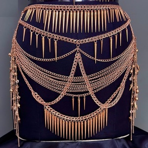 Harnais et jupe de déesse en chaîne dorée, faits main, légers, en acier inoxydable, style antique et moderne, pour festivals - Product Image 5