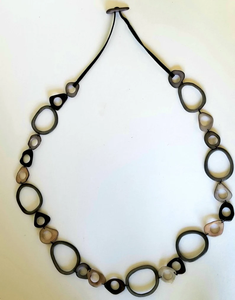 Collier de mode pour femme en corne de buffle, fait main, de qualité supérieure, écologique, idéal pour les mariages, par Perfect Enterprises, Inde - Product Image 4