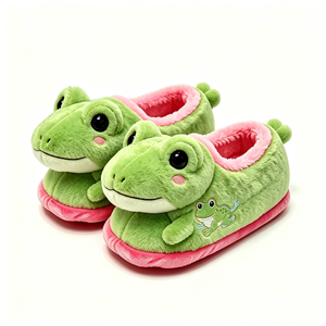 Pantoufles en peluche personnalisées pour Noël, jolies pantoufles d'intérieur pour adolescents, pantoufles en peluche grenouille, pantoufles en peluche pour l'hiver - Product Image 2