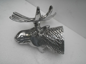 Estatua de metal para colgar en la pared con cabeza de alce para decoración interior, tamaño 8 pulgadas, arte mural compacto de animales, decoración moderna de pared metálica. - Product Image 5