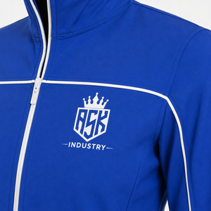 Chaqueta Softshell para Mujer Hecha con Tela Flexible, Construcción Cómoda y una Silueta Práctica para Senderismo y Viajes - Product Image 6