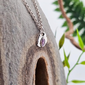 Pendentif artisanal en argent fin plaqué or avec zirconium violet vintage, bijoux élégants et simples, fournisseur en gros, fabricant Inde - Product Image 6