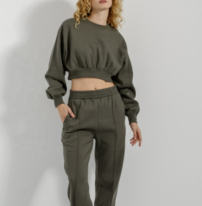 Women's Black 2-Piece Winter Casual <b>Set</b> Cropped <b>Sweater</b> Jogger Pants Full Sleeve Loose Fit Solid Color Fleece Knitted Cotton - Product Image 4