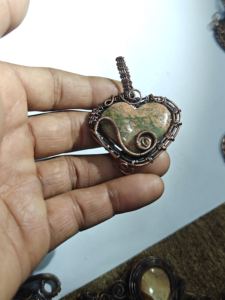 จี้ห้อยคอรูปหัวใจโรแมนติก หุ้มทอง 18K ดีไซน์หรูหรา ผลิตจากโลหะผสมคุณภาพสูง งานฝีมือชั้นเยี่ยม เหมาะสำหรับงานหมั้น งานแต่งงาน และวันครบรอบ - Product Image 4