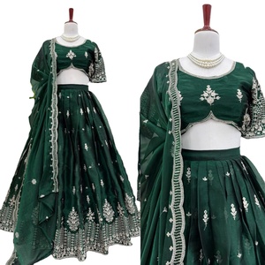 Precioso Color, Lehenga Choli para Novia, Pieza de Blusa Sin Costuras, Nuevo, Seda de Alta Calidad con Trabajo de Lentejuelas, Estilo Tradicional, FATEMA FASHION - Product Image 1
