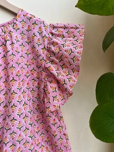 Haut d'été pour femme imprimé à la main, chemisier décontracté en coton à motifs floraux avec broderie, haut court fait main à prix d'usine - Product Image 4