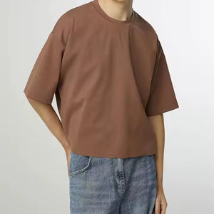 บริการ OEM เสื้อผ้าสตรีทแวร์ผู้ชาย เสื้อยืดคอกลมแบบสั่งทำ ผ้าฝ้าย 100% เสื้อยืดโอเวอร์ไซส์เรียบๆ สำหรับผู้ชาย พิมพ์ลายสกรีนหนา - Product Image 4