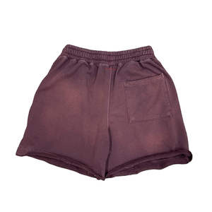 Shorts de jogging personnalisés pour homme en molleton de coton épais, délavé à l'acide, style vintage, streetwear, coupe oversize, avec cordon de serrage et ourlet brut - Product Image 2