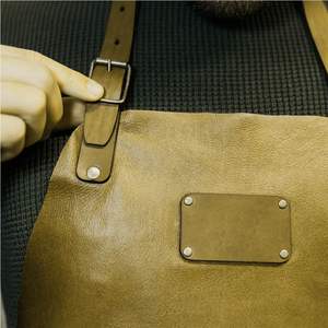 Delantal de cuero de diseño asequible, delantal de soldador de cuero con bolsillos, delantales de cuero para chef de cocina, delantales de cuero unisex. - Product Image 4