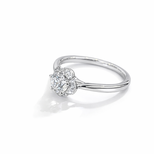 Anillo de Compromiso de Plata de Ley 925 con Pétalos de Flores de Lujo, Corte Brillante Redondo en Oro Blanco de 14K, Anillo con Diamante Cultivado en Laboratorio - Product Image 4