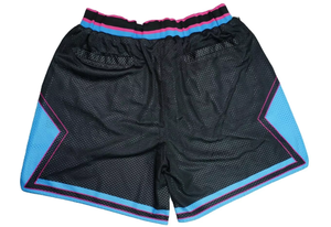 Shorts en maille pour hommes, unis, décontractés, écologiques, respirants, infroissables, séchage rapide, logo personnalisé sérigraphié, faible MOQ, 100 % polyester - Product Image 2