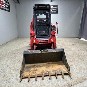 Chargeuse hydraulique industrielle Takeuchi TL6R de 2 tonnes, machine à chenilles avec pompe moteur et godet inclus - Product Image 1