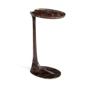 Elegante Mesa Auxiliar de Metal Fabricada con Hierro de Primera Calidad y Superficie Estilo Mármol para Espacios de Apartamentos Chic - Product Image 1