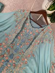 Conjunto de Salwar Kameez de 2 Piezas con Bordado Floral y Organza Brillante, Elegante para el Ramadán 2026, Moda Modesta para Mujeres Musulmanas, Ropa de Fiesta - Product Image 3