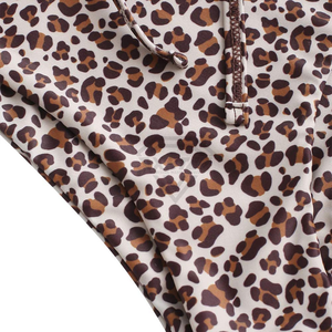 Conjunto de bikini con estampado de leopardo para mujer, cuello en V profundo, parte inferior tipo tanga con cordones, traje de baño elástico de poliéster y spandex, ropa de playa - Product Image 3