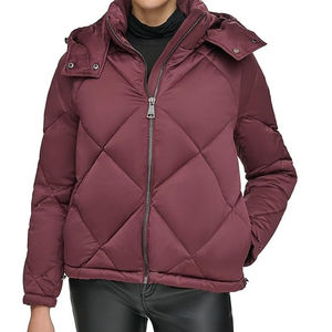 Chaqueta de Invierno Personalizada OEM para Mujer, Chaqueta Impermeable y Transpirable con Logotipo Personalizado, Bolsillos y Diseño Sólido - Product Image 3