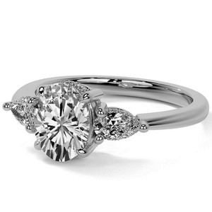 แหวนหมั้นเพชรทรงรีและทรงหยดน้ำ 3 เม็ด สวยงาม 18k/22k/24k เพชรเลี้ยงในห้องปฏิบัติการ พร้อมแหวนซ่อนแบบ Hal สำหรับผู้หญิง - Product Image 3