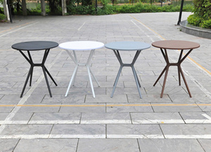 Mesa Redonda de Plástico Moldeado de Color Blanco con Base en Forma de X - Una Silla Moderna y Compacta para Exteriores, Ideal para Jardín y Veladas - Product Image 5