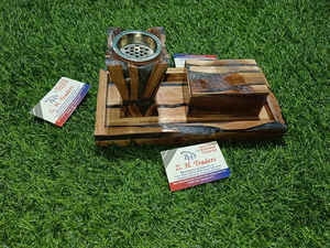 Brûleur de Bakhoor en résine artisanale Opulent Oud Charm, cadeau premium pour le Ramadan et l'Aïd - Product Image 5