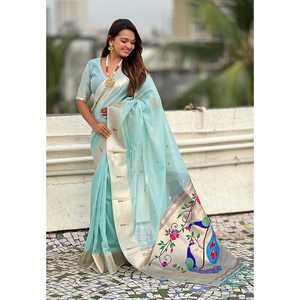 Sari de Organza Azul Cielo con Bordado Paithani Zari, Vestidos Elegantes de Cóctel - Product Image 1