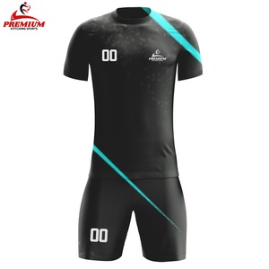 Short de football classique 100 % polyester personnalisable, tissu doux et respirant, léger, coupe confortable, été - Product Image 1