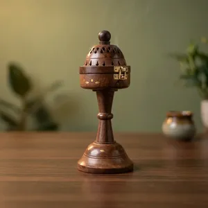 Quemador de Incienso de Madera Hecho a Mano con Plato Recolector Desmontable, Elegantes Detalles Metálicos Incrustados y un Mecanismo de Cierre Seguro - Product Image 6